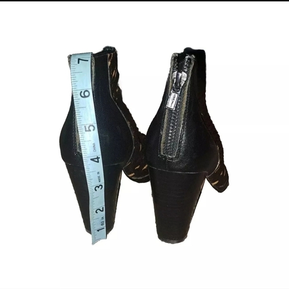 Cole Haan 7.5 Womens Brown Black Booties SB5#1 - Picture 4 of 5